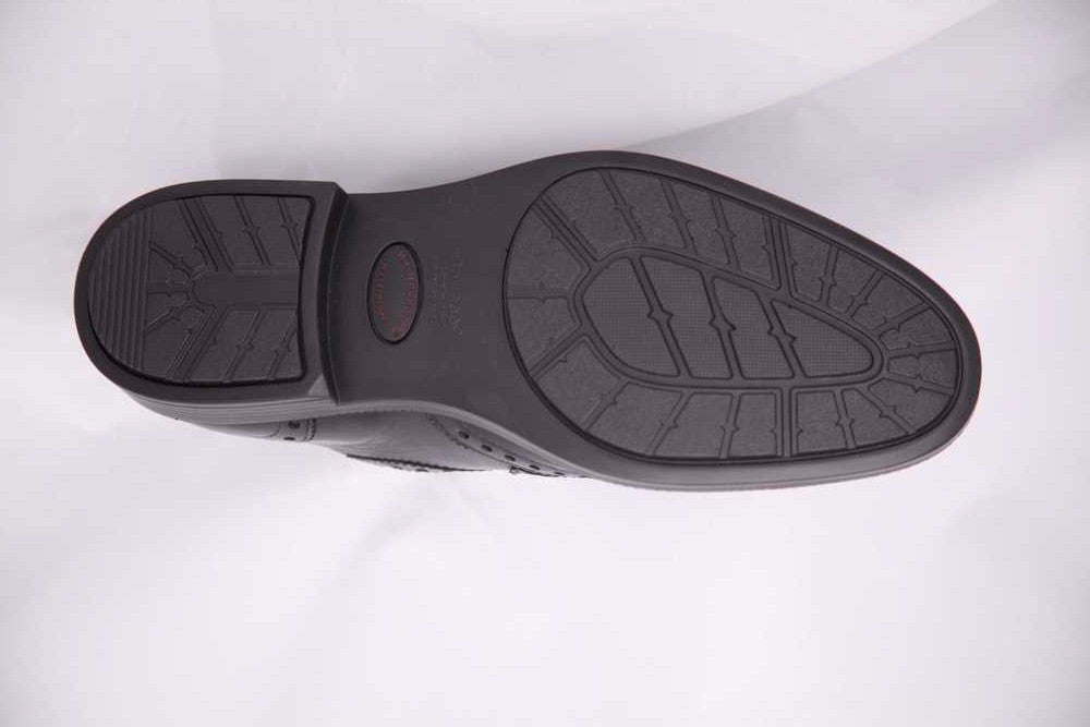 HUSH PUPPIES HM01109-001 ISSAC BANKER